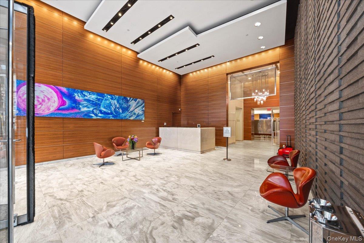 350 W 42nd Street Unit 19I, Manhattan NY 10036