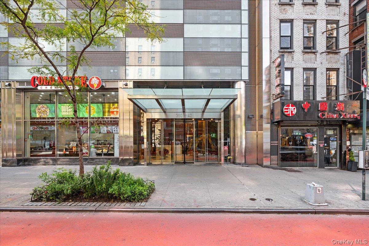 350 W 42nd Street Unit 19I, Manhattan NY 10036