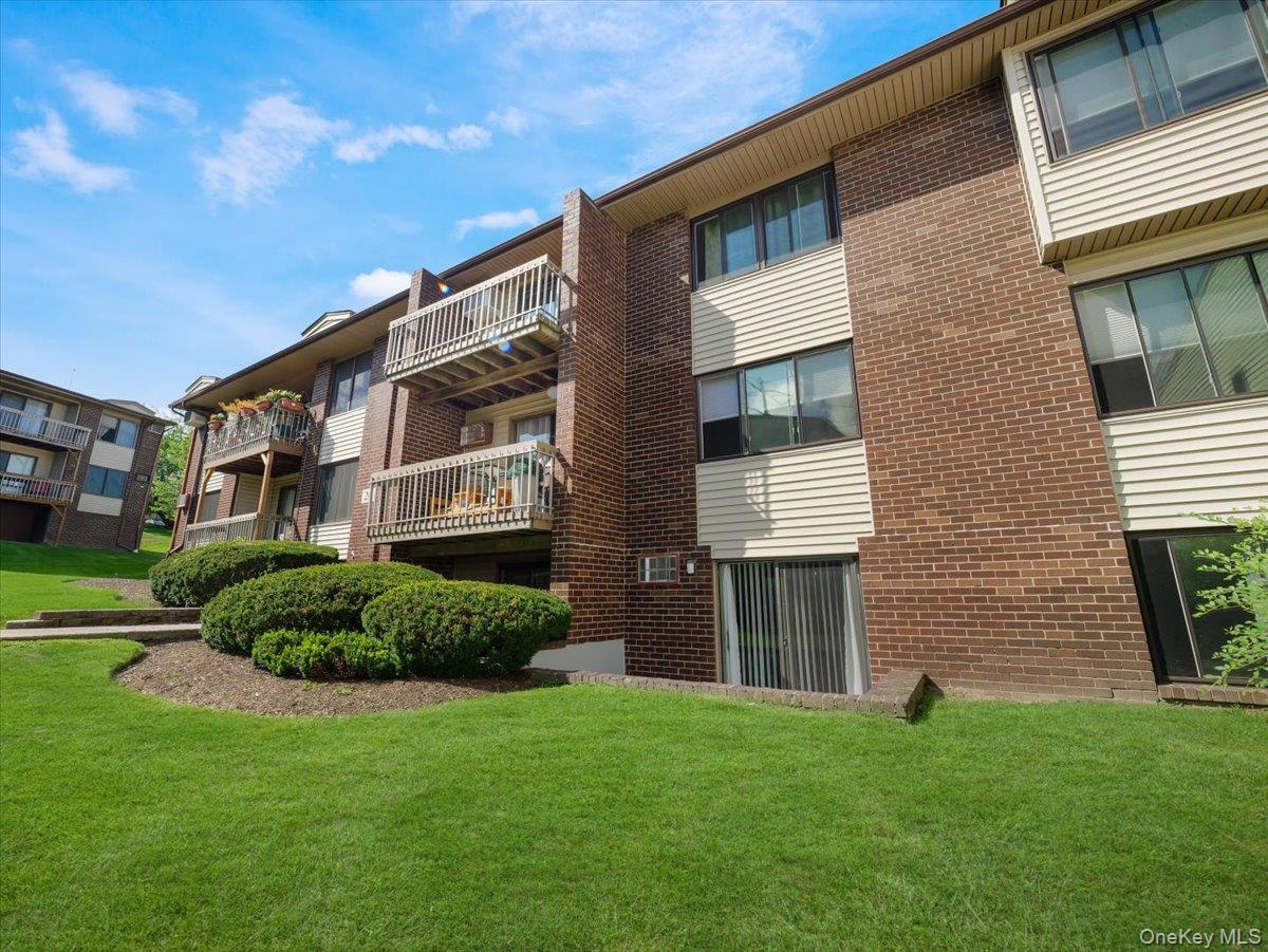 202 Country Club Lane, Pomona NY 10970