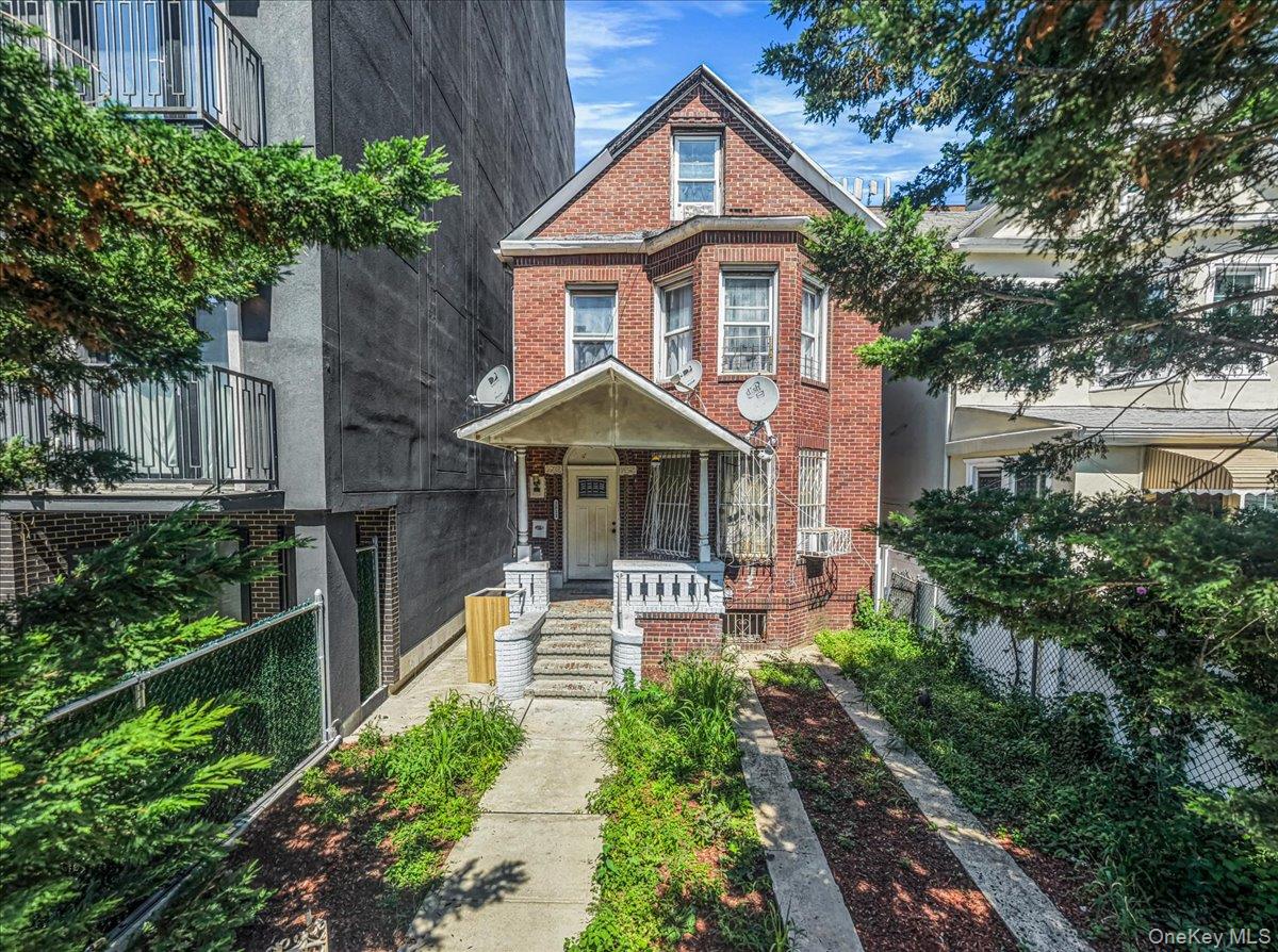 2811 Clarendon Road, Brooklyn NY 11226