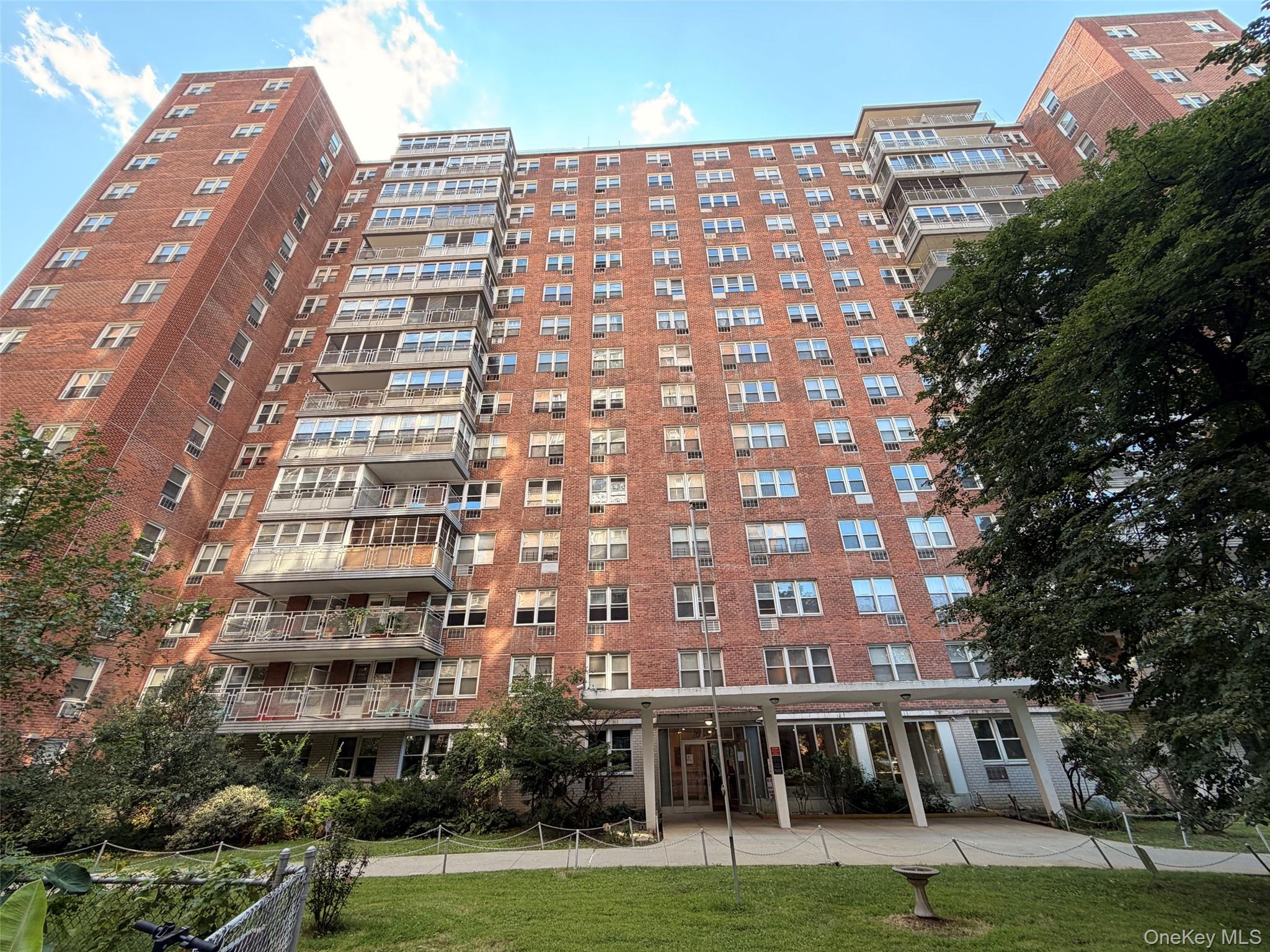 138-10 Franklin Avenue Unit #11B, Flushing NY 11355