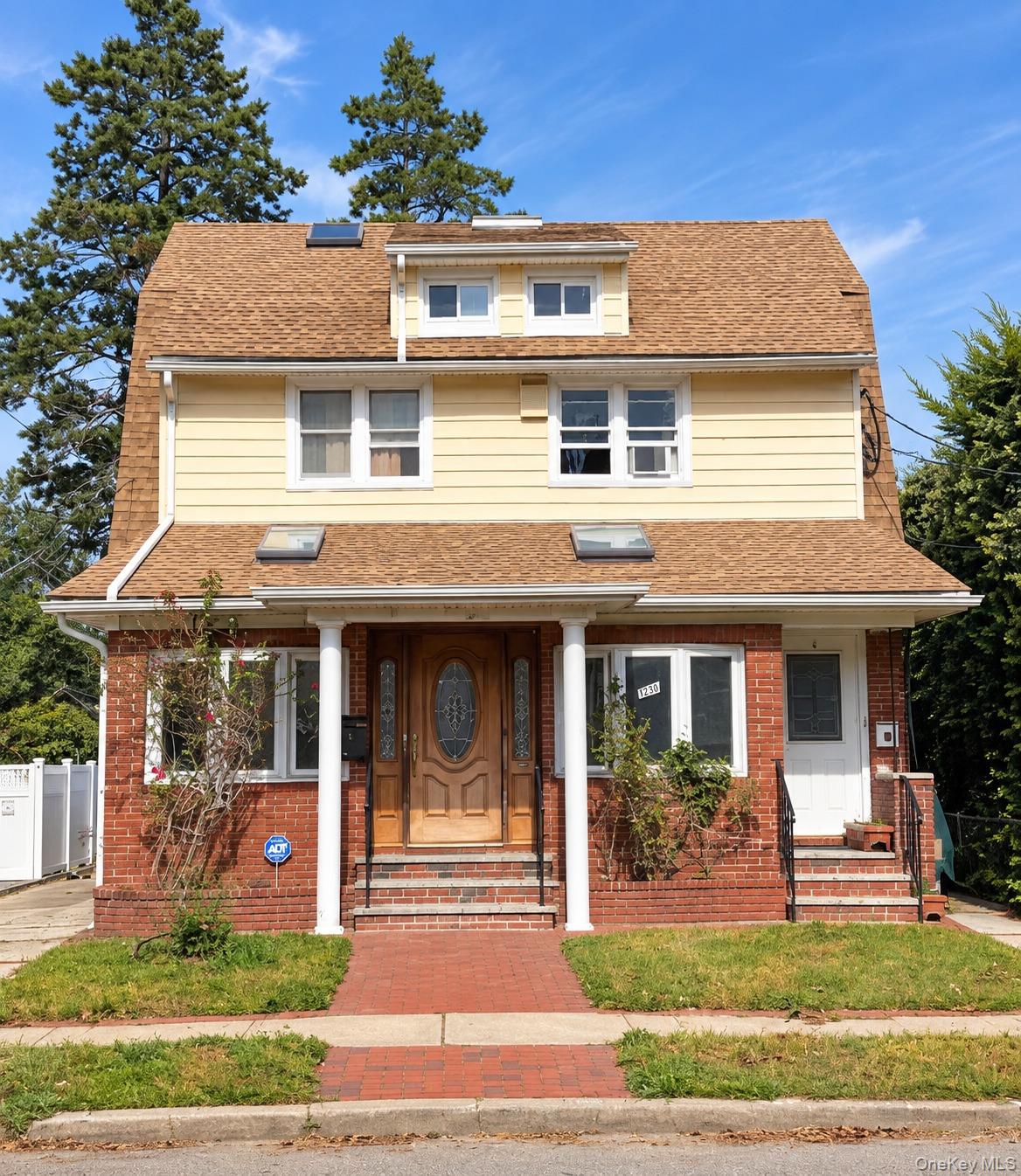 103 E Saint Marks Place, Valley Stream NY 11580