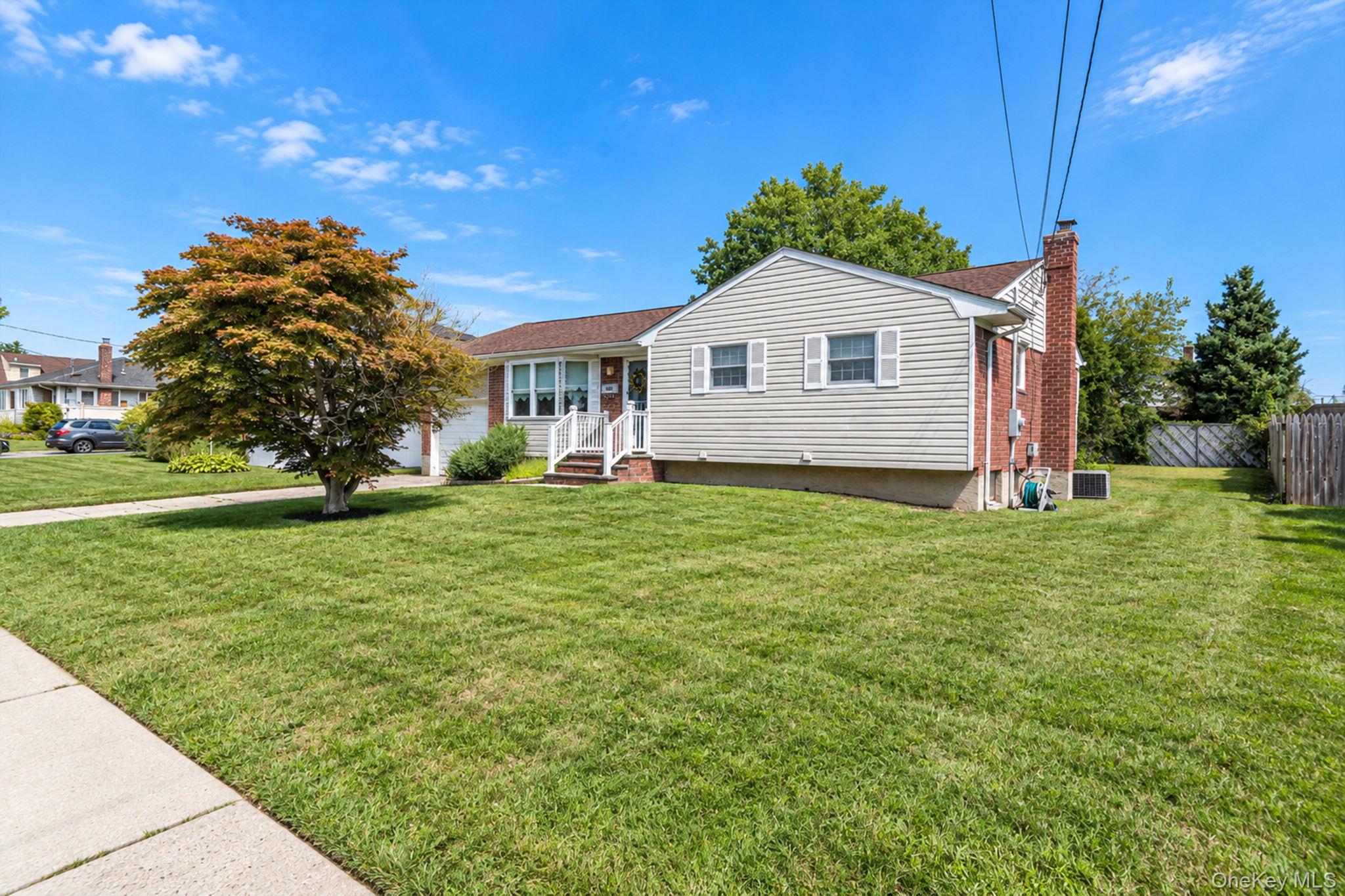 149 Burlington Avenue, Deer Park NY 11729