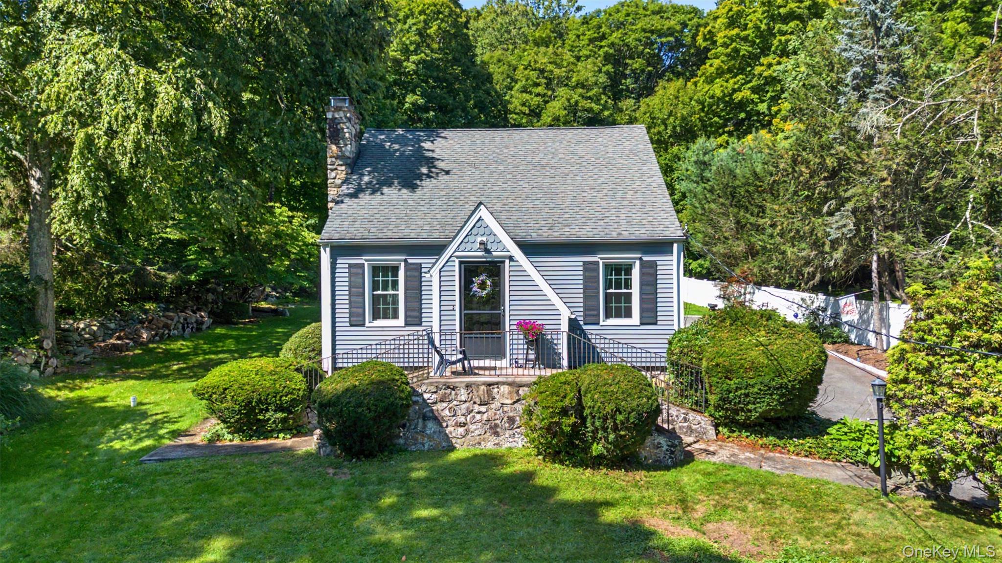 195 Oscawana Lake Road, Putnam Valley NY 10579