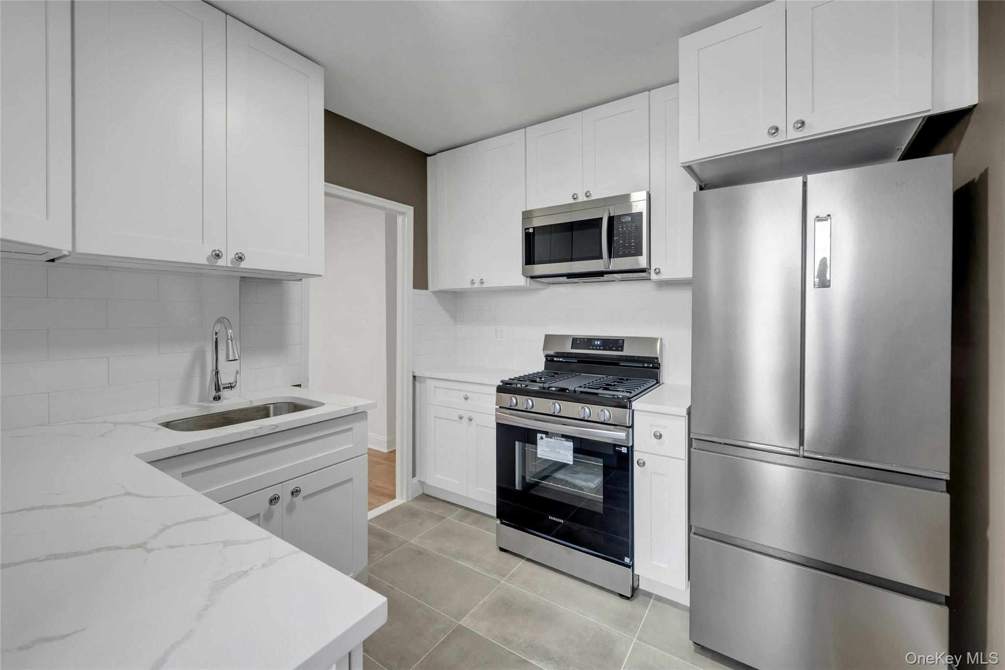 5650 Netherland Avenue Unit 3C, Bronx NY 10471