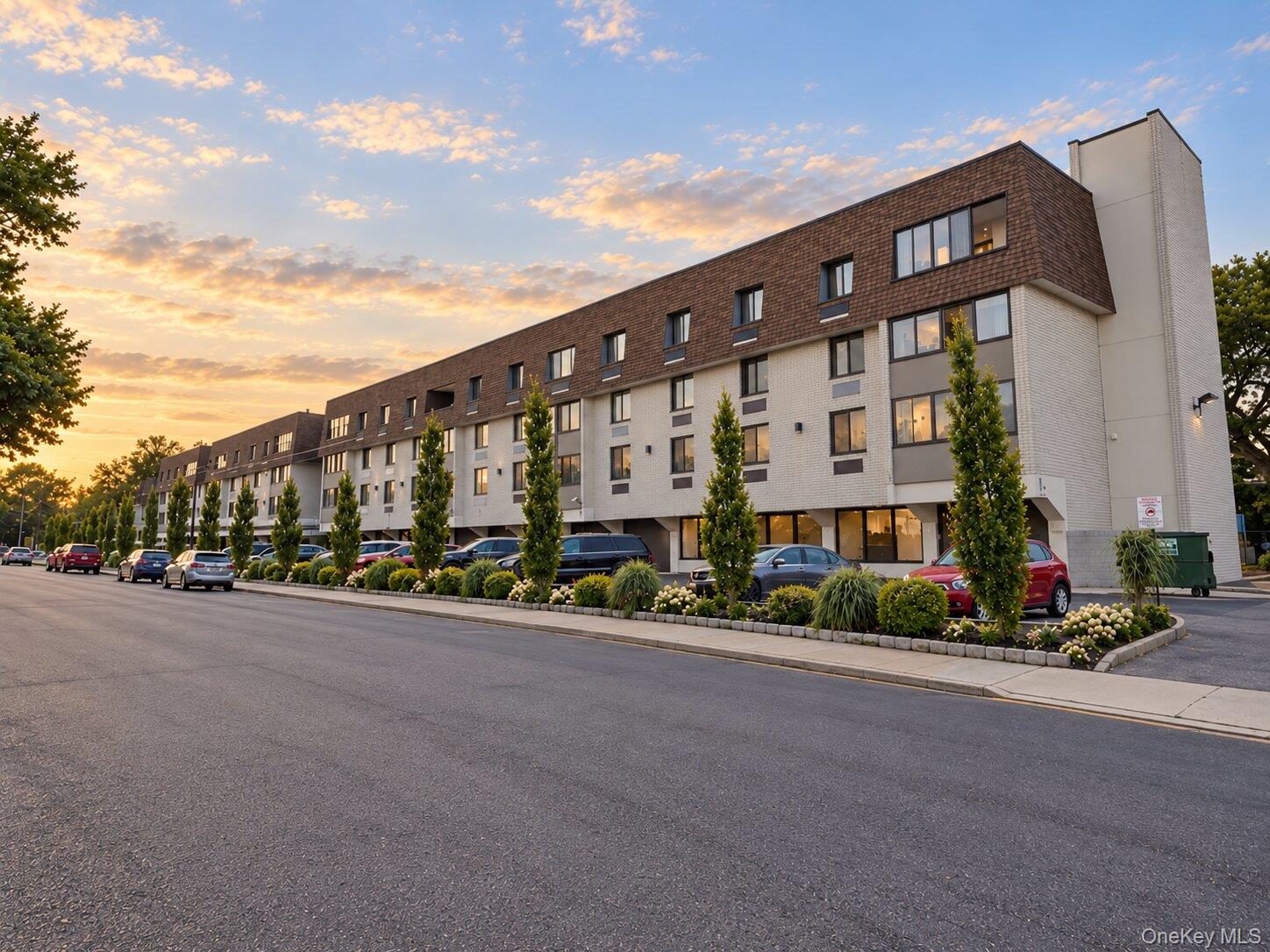 31 Casino Street Unit 3J, Freeport NY 11520