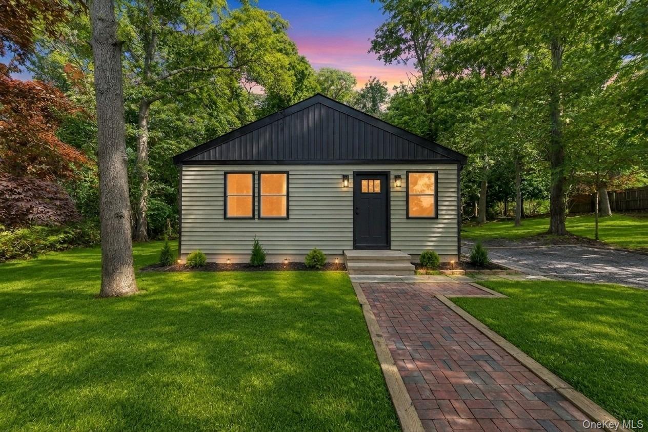 234 Lakeside Trail, Ridge NY 11961