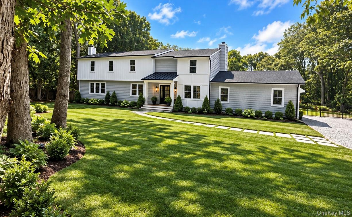 8 Hidden Path, Quogue NY 11959