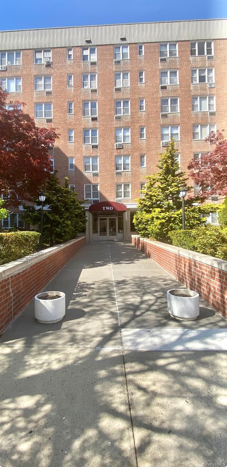 2 Sadore Lane Unit 5Z, Yonkers NY 10710