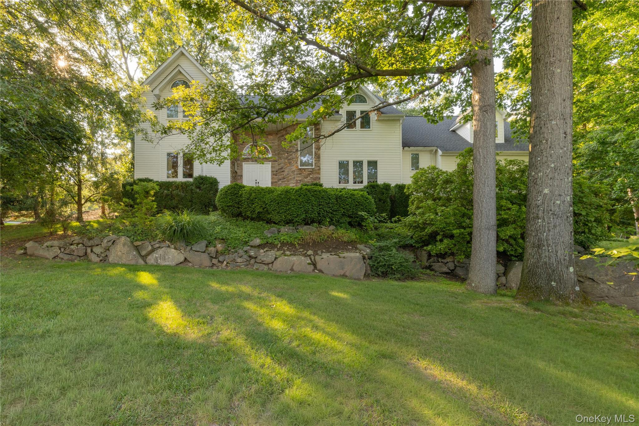 11 Hawk Nest Road, Tomkins Cove NY 10986