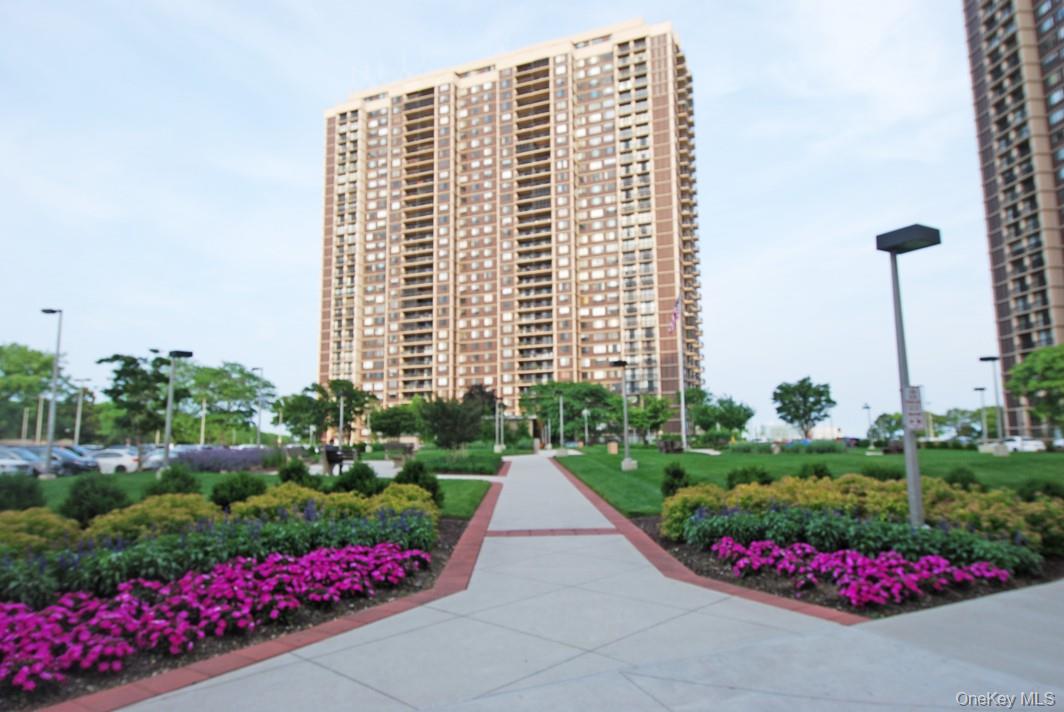 27110 Grand Central Parkway Unit 15Q, Floral Park NY 11005