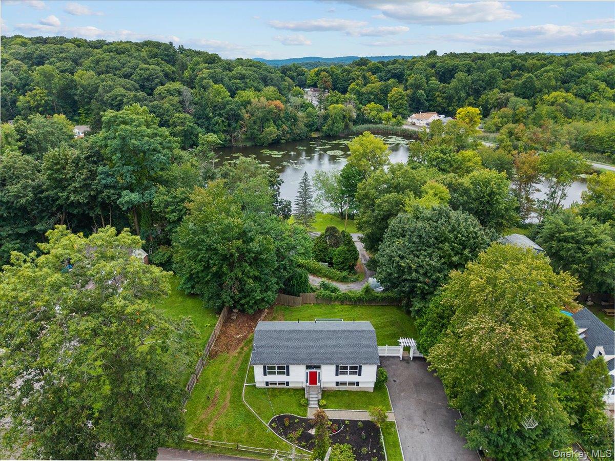 27 Dunwoodie Road, Carmel NY 10512