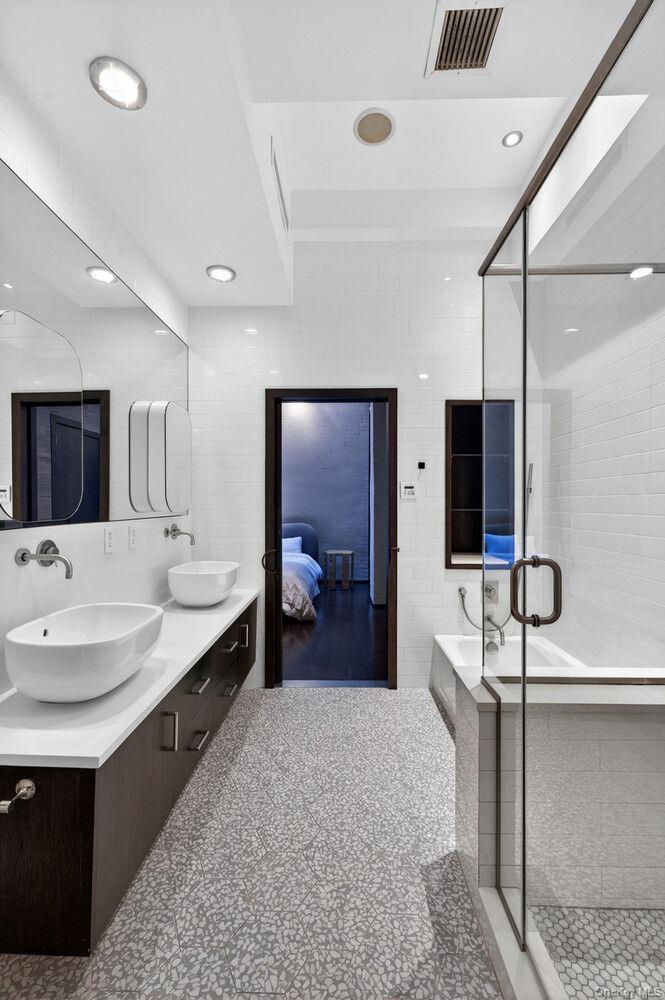 44 LAIGHT Street Unit 1B, Manhattan NY 10013