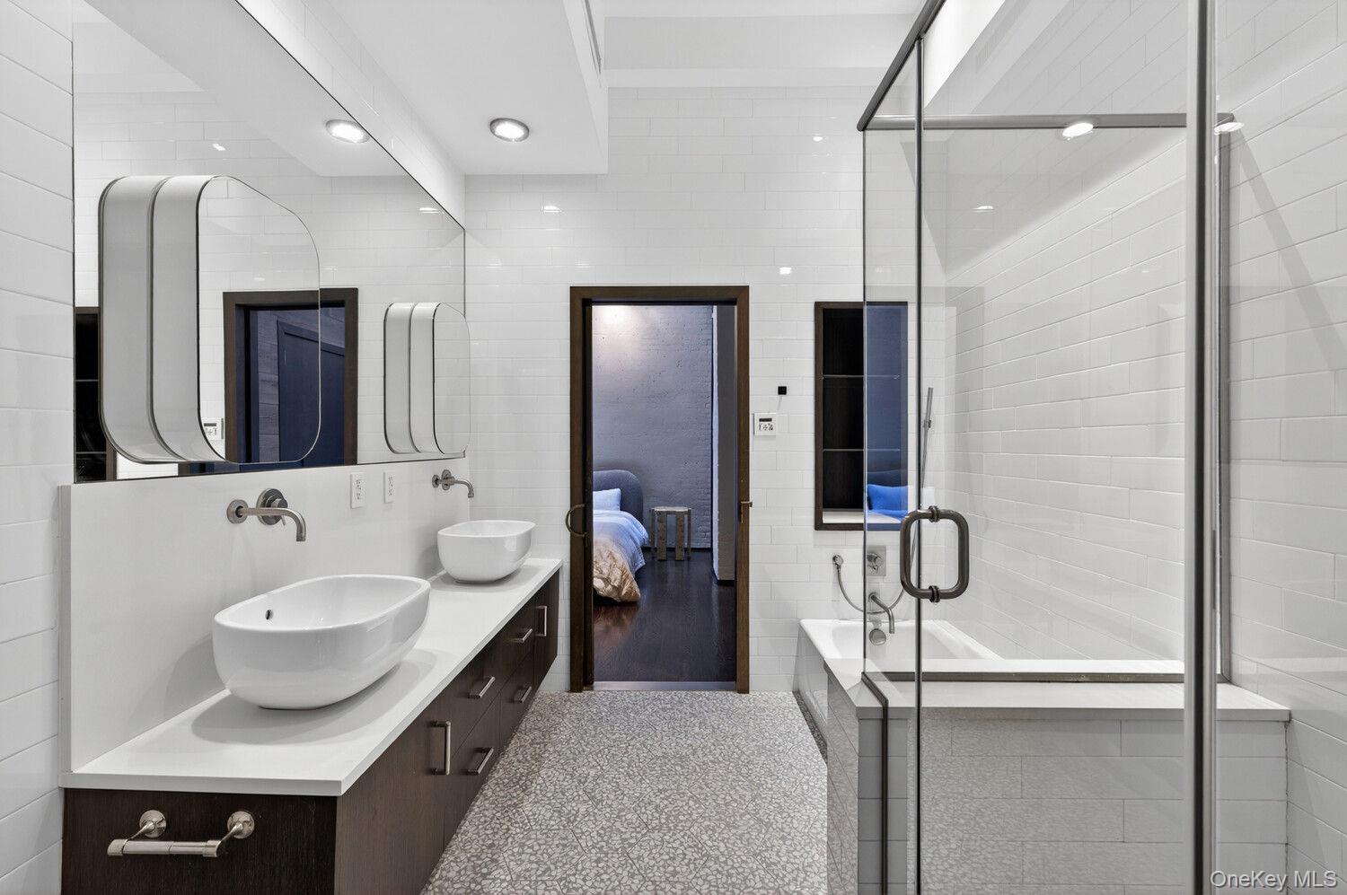 44 LAIGHT Street Unit 1B, Manhattan NY 10013