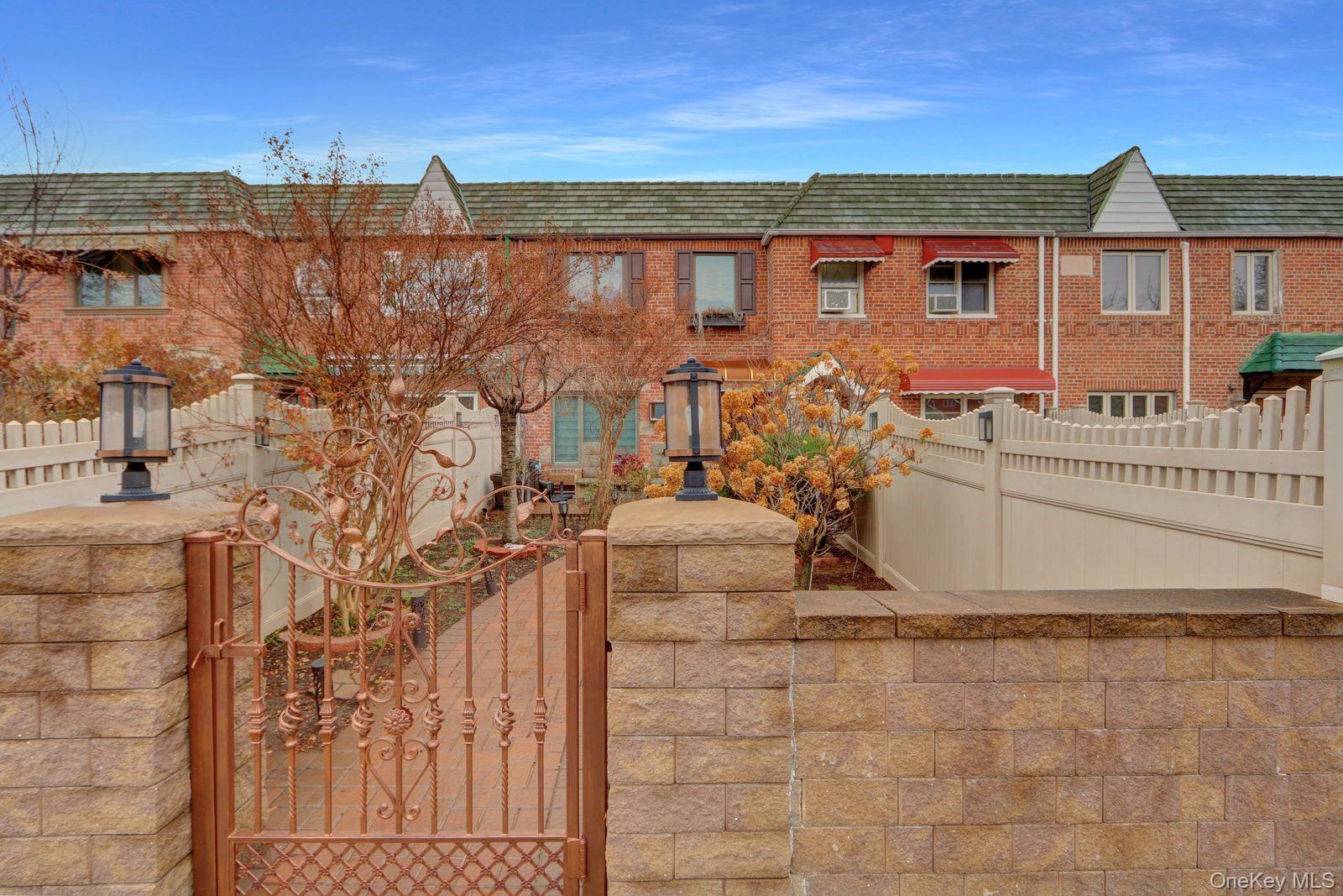 60-23 77th Place, Middle Village NY 11379