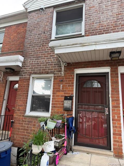 69-20 140th Street Unit 2nd FL, Flushing NY 11367