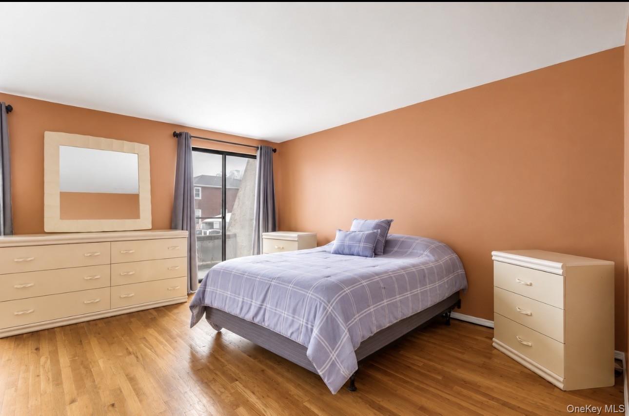 88 E Valley Stream Boulevard Unit 6, Valley Stream NY 11580