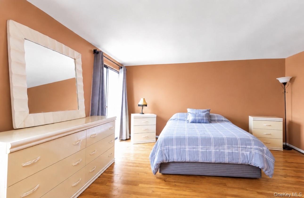 88 E Valley Stream Boulevard Unit 6, Valley Stream NY 11580
