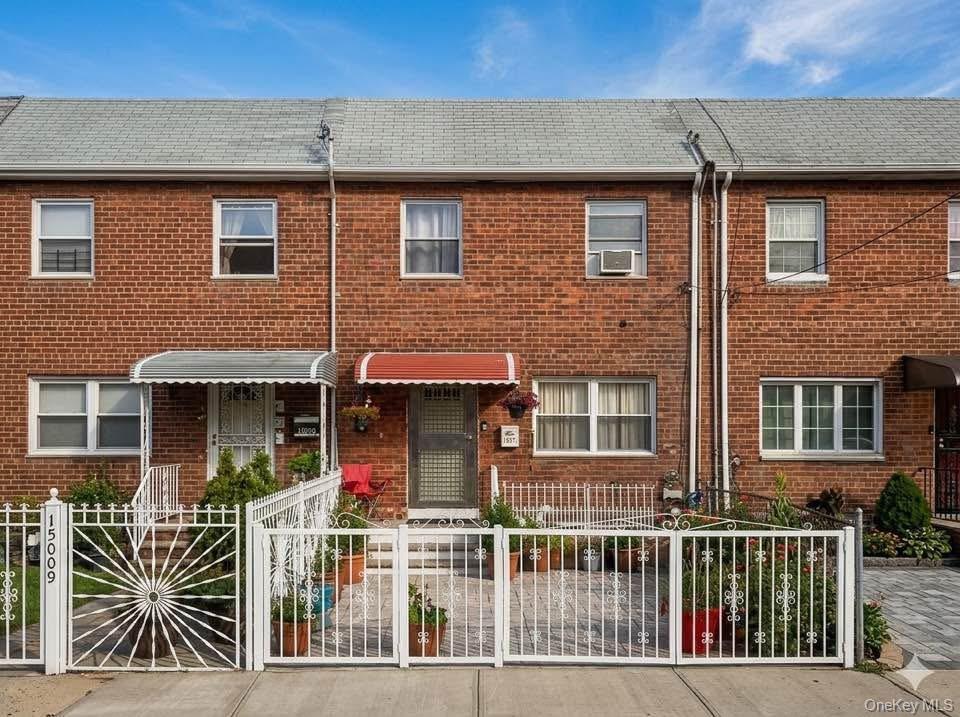 15011 Arlington Terrace, Jamaica NY 11433