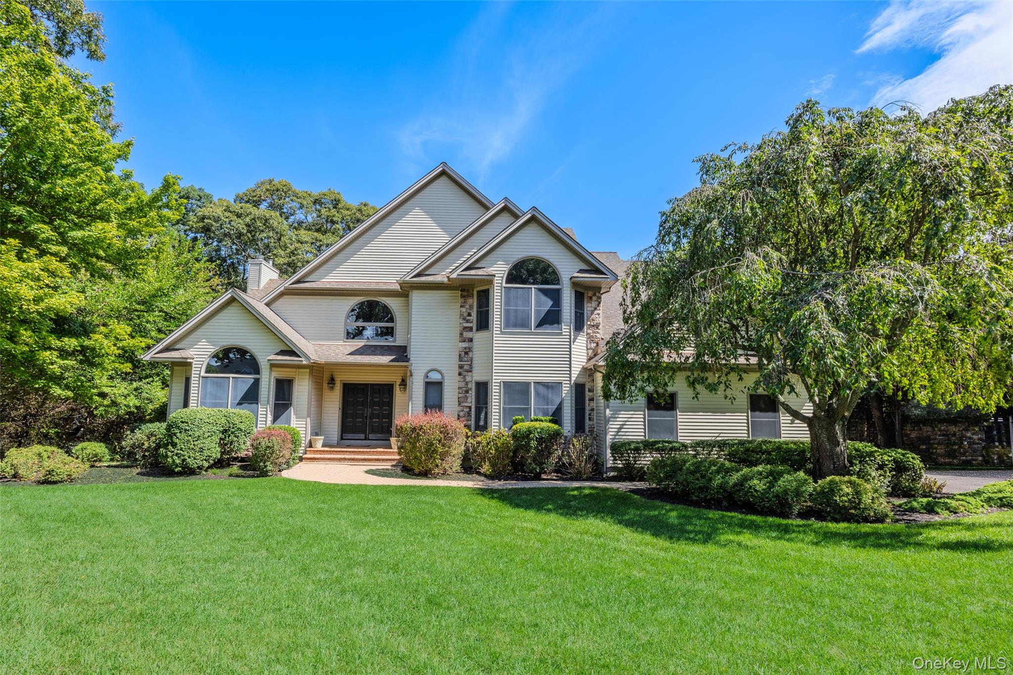 28 Apricot Road, Mount Sinai NY 11766