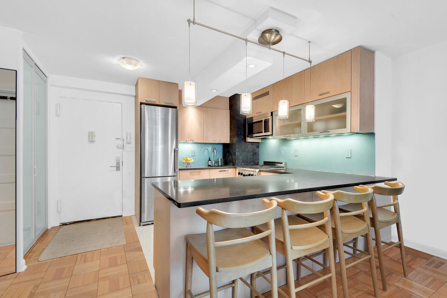 201 E 25TH Street Unit 9E, Manhattan NY 10010