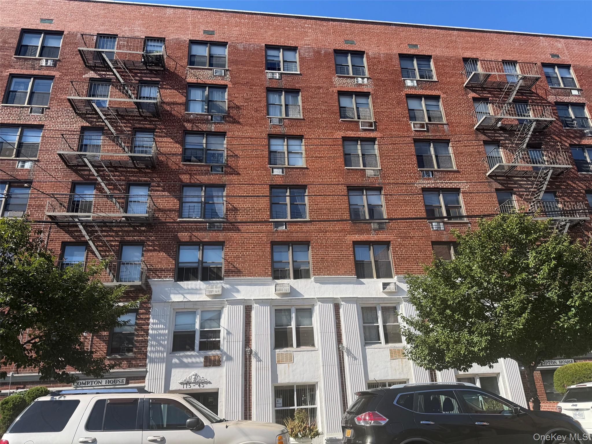 175-45 88 Avenue Unit 2R, Jamaica NY 11432