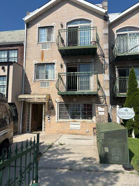 4 E 54TH Street Unit 2G, Brooklyn NY 11203