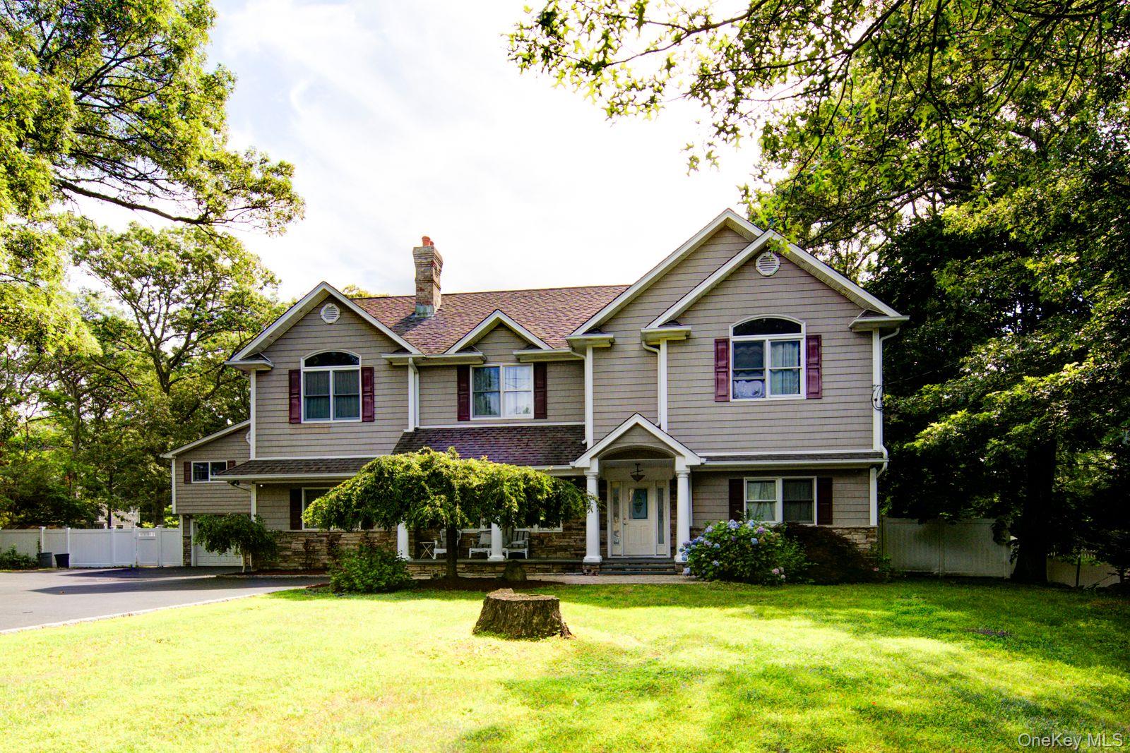 97 Chestnut Street, Mount Sinai NY 11766
