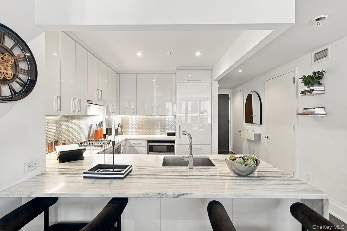50 Riverside Boulevard Unit 15M, Manhattan NY 10069