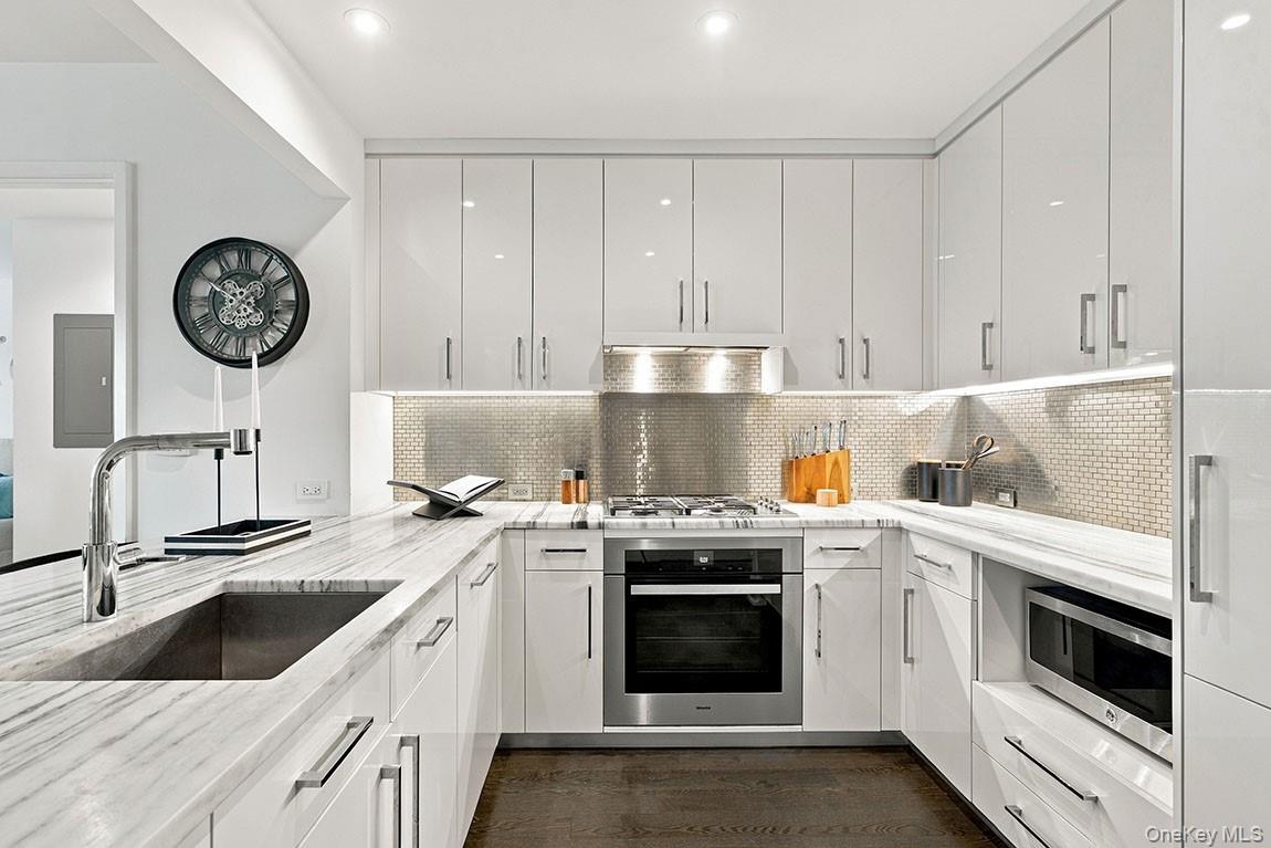 50 Riverside Boulevard Unit 15M, Manhattan NY 10069