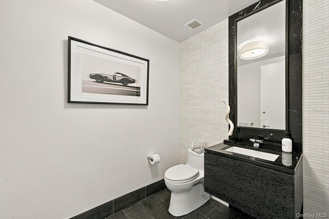 50 Riverside Boulevard Unit 15M, Manhattan NY 10069