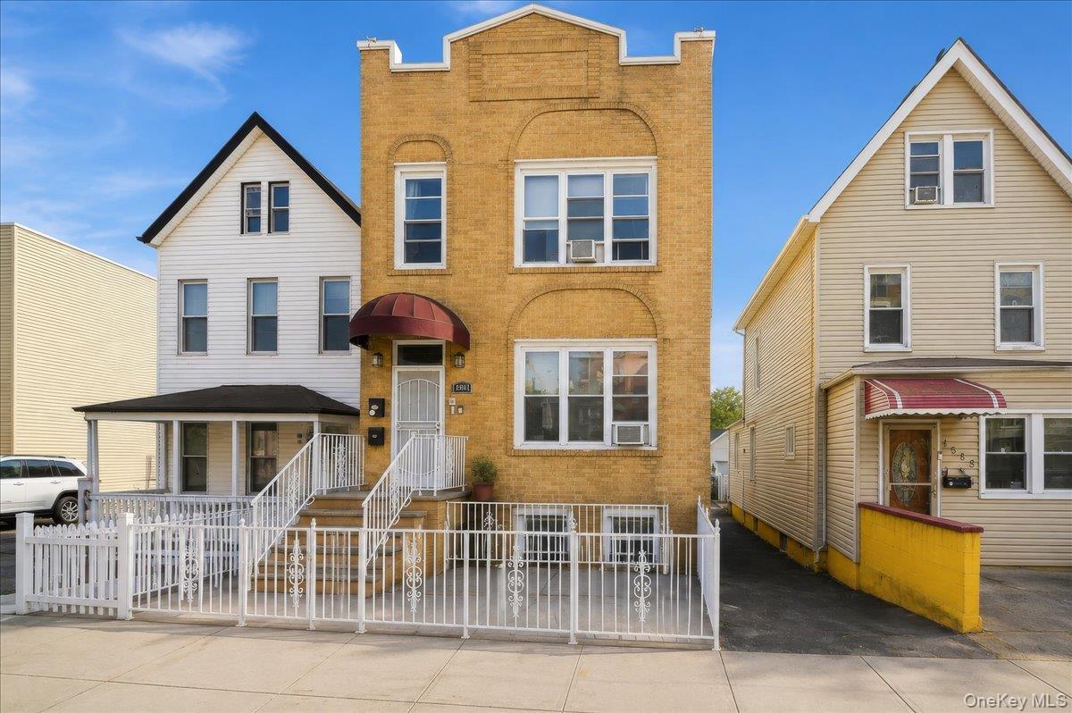 1581 Hollywood Avenue, Bronx NY 10461