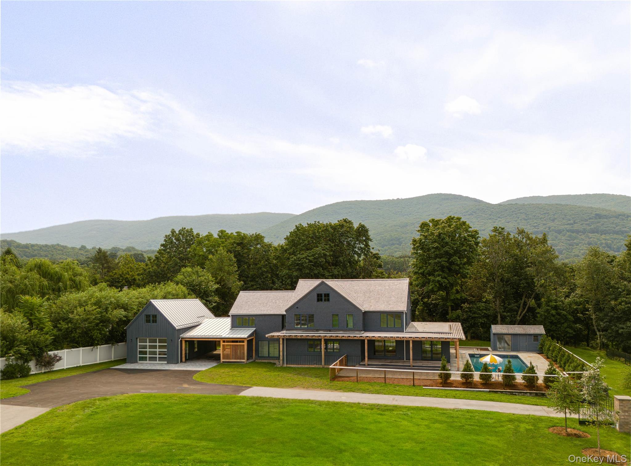 20 Dallis Place, Beacon NY 12508