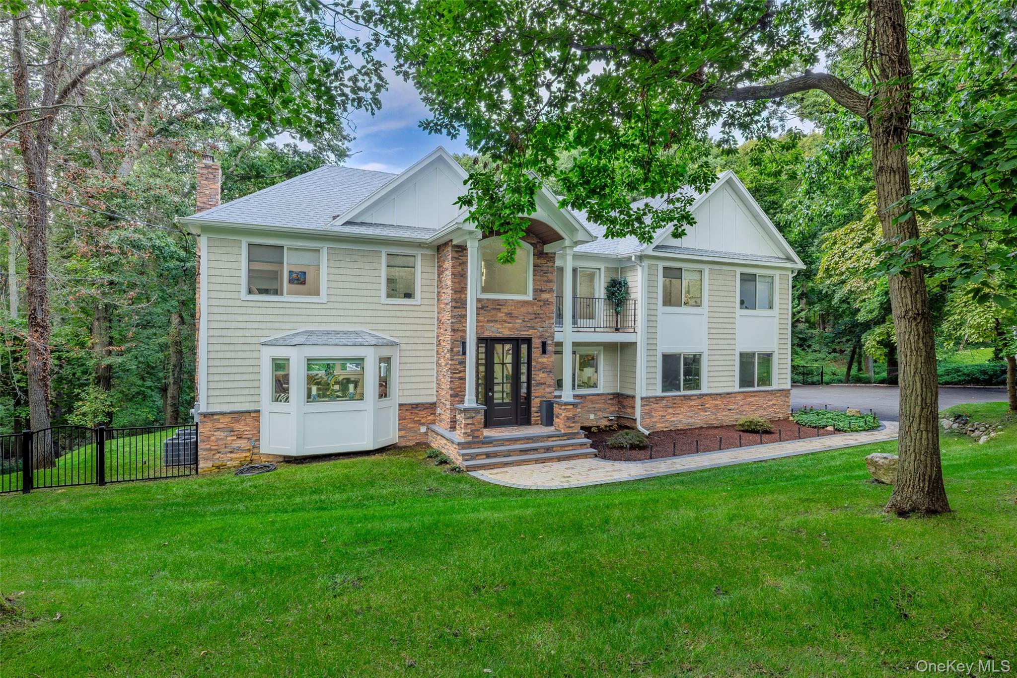 5 Buena Vista Road, Port Jefferson NY 11777