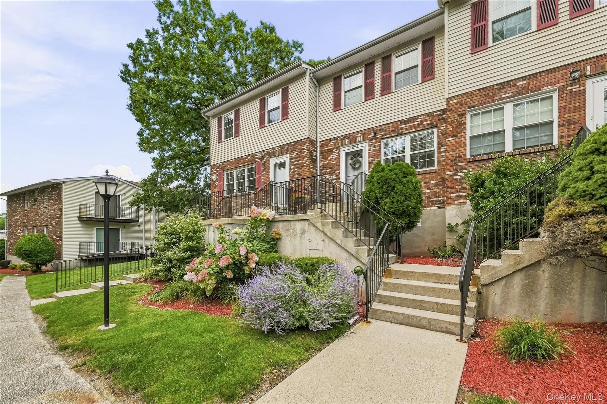 276 Temple Hill Road Unit 2002, New Windsor NY 12553