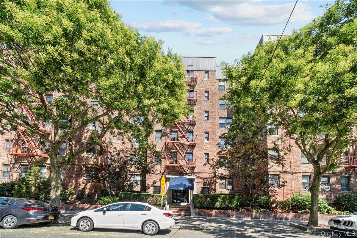 3260 Netherland Avenue Unit 2F, Bronx NY 10463
