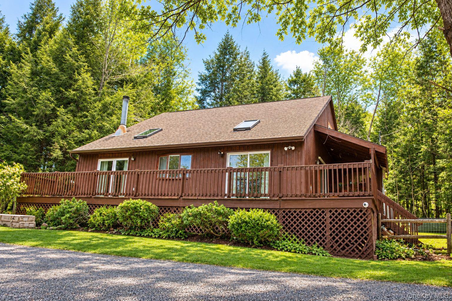 1270 Roaring Brook Lane, Middletown NY 12441