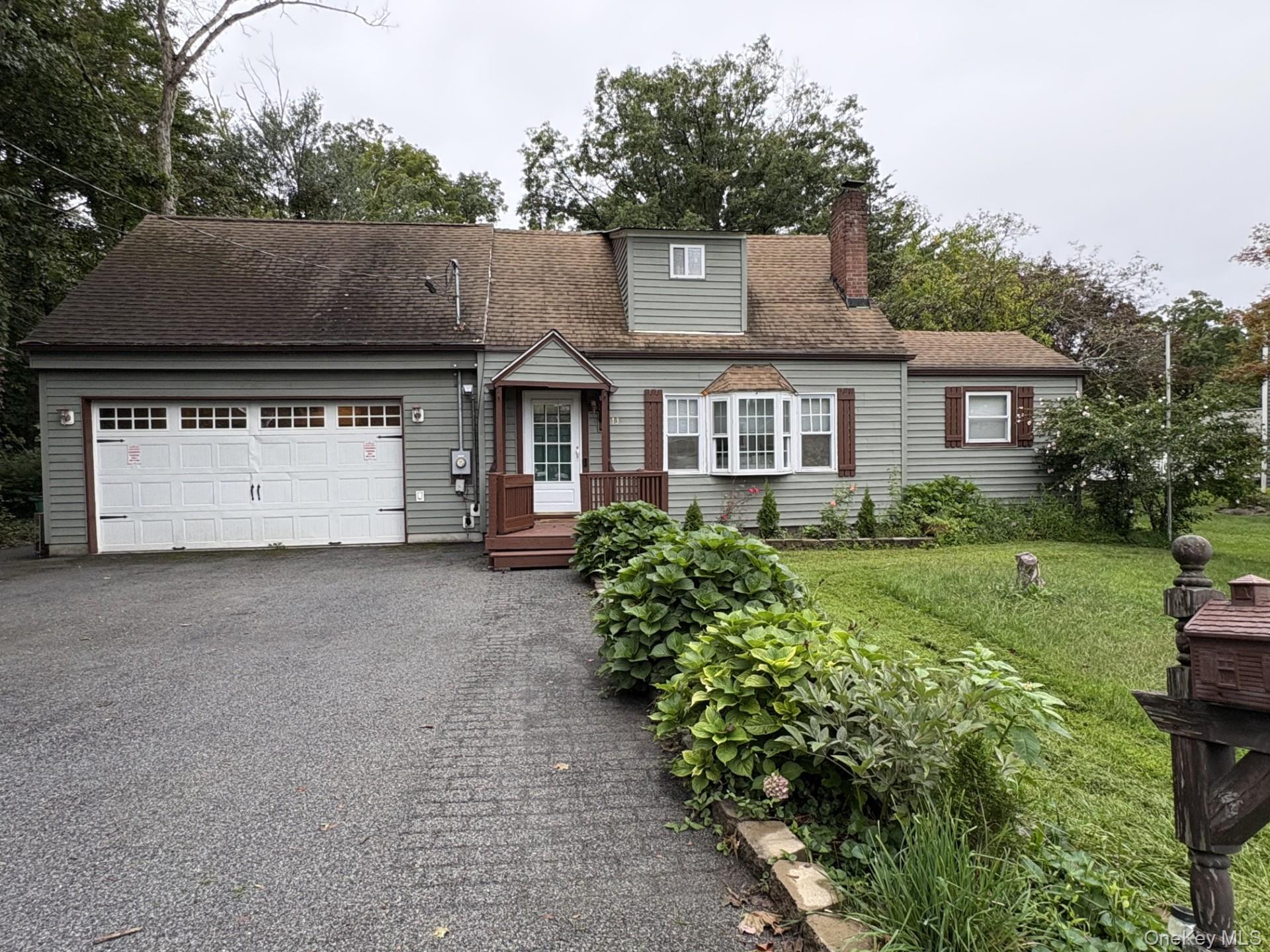 13 Cedar Lane, Poughkeepsie NY 12601