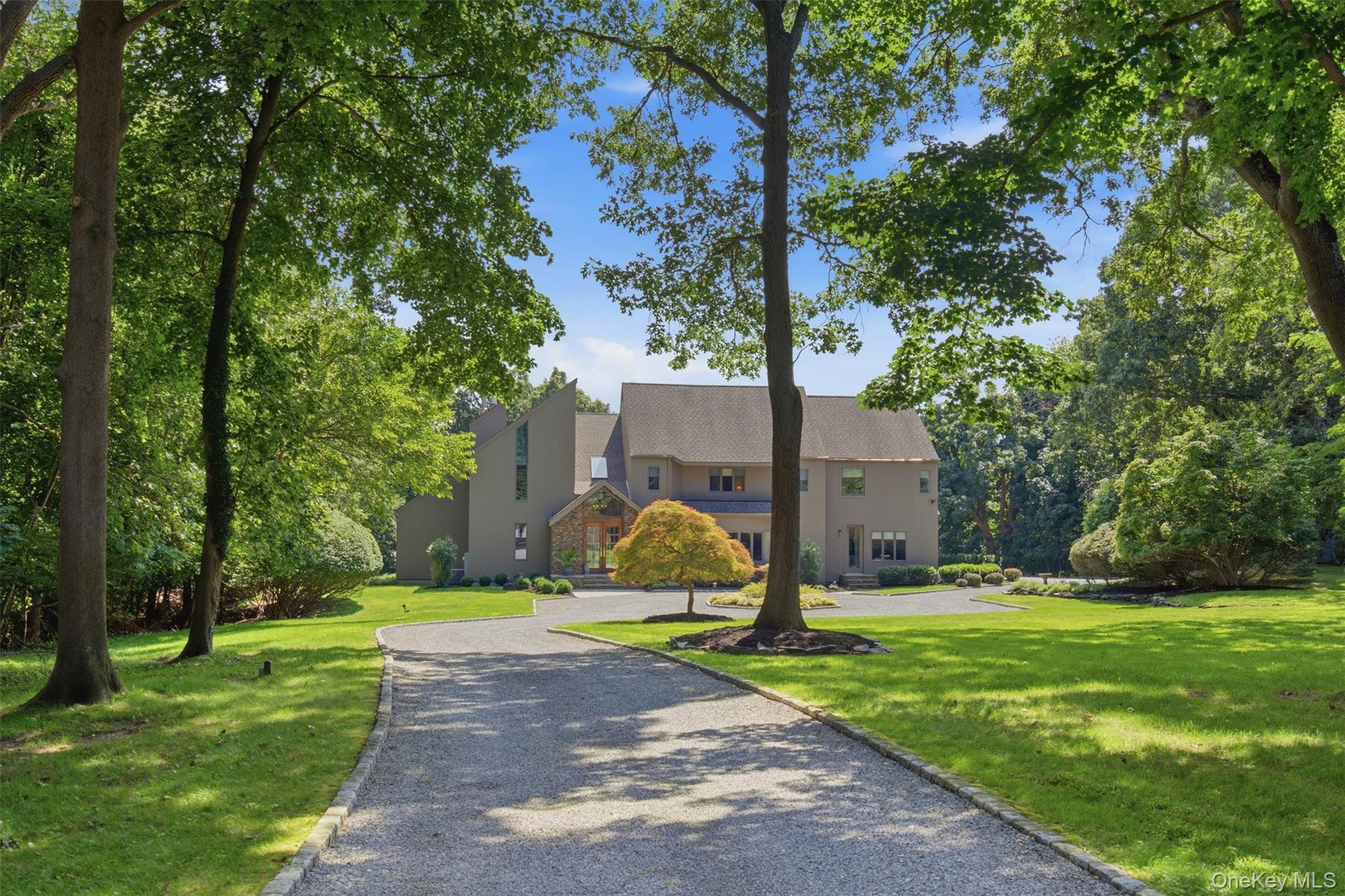 6 Target Rock Drive, Lloyd Harbor NY 11743