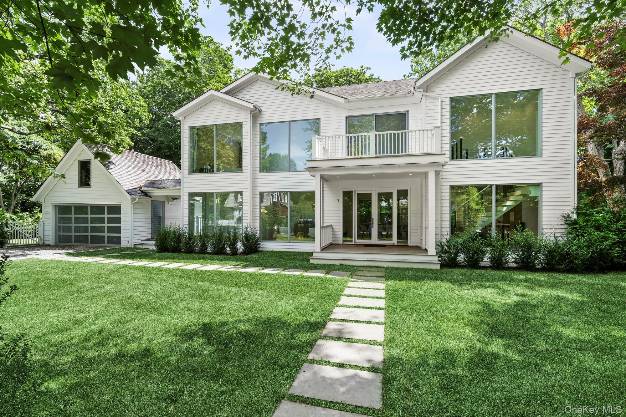 16 Gould Street, East Hampton NY 11937
