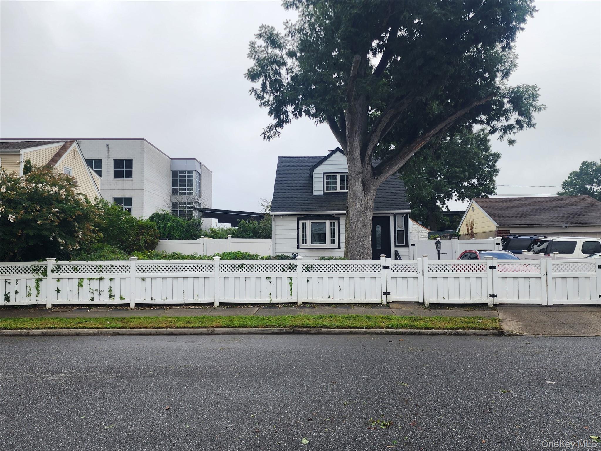 5 Konig Court, Roosevelt NY 11575