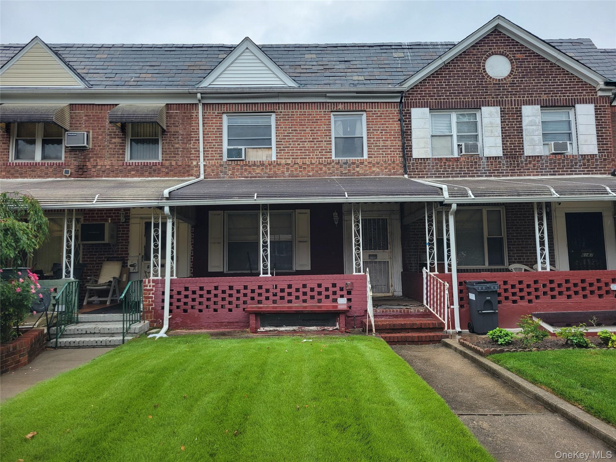 61-45 82nd Street, Middle Village NY 11379