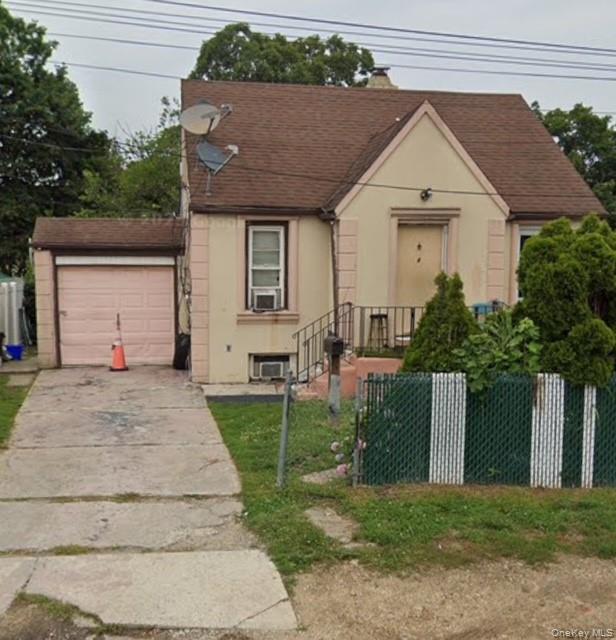4 Andrews Avenue, Roosevelt NY 11575