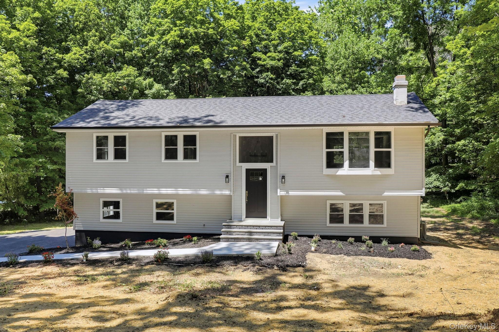 6 Vanessa Lane, Staatsburg NY 12580