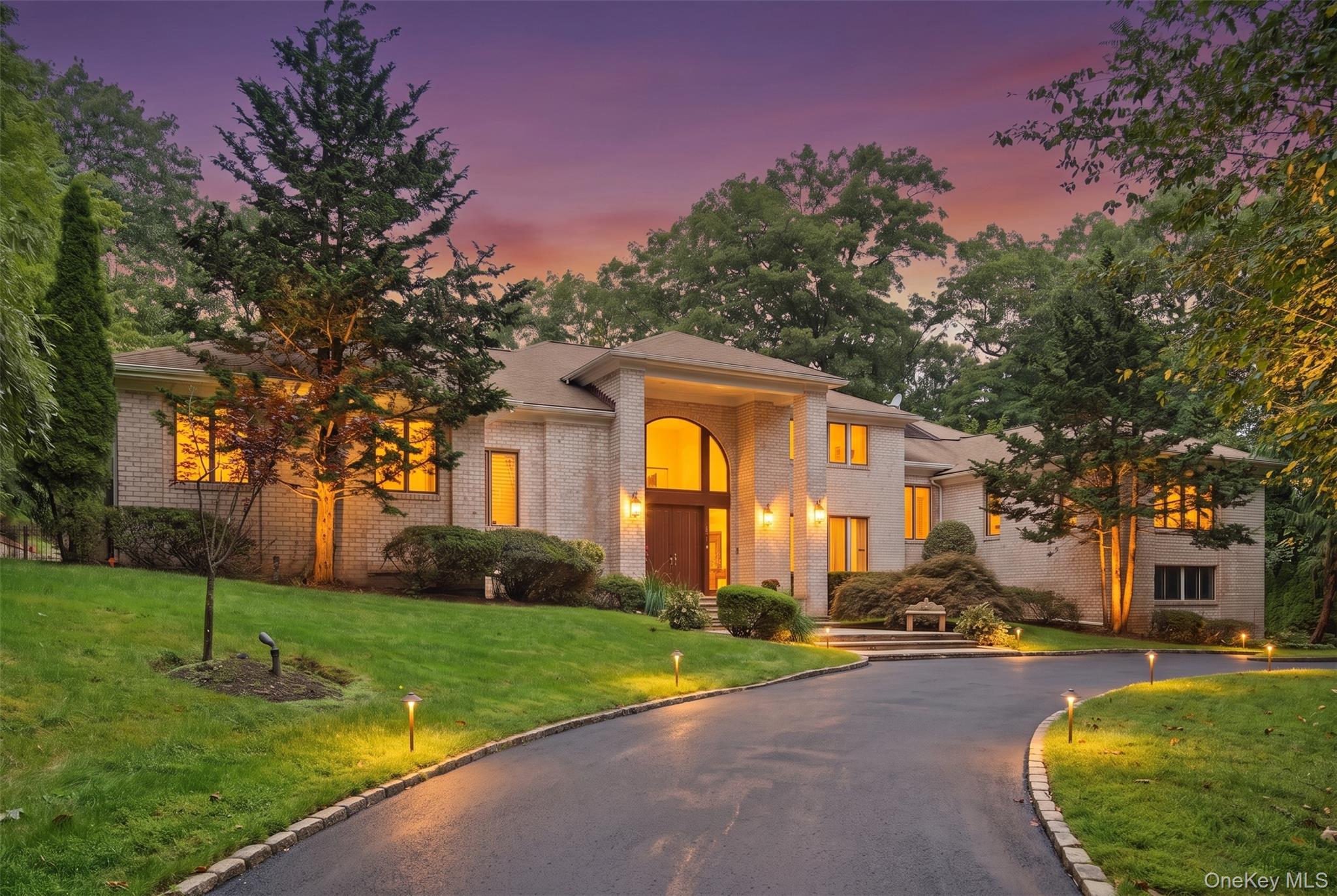 3 White Birch Road, Oyster Bay Cove NY 11791