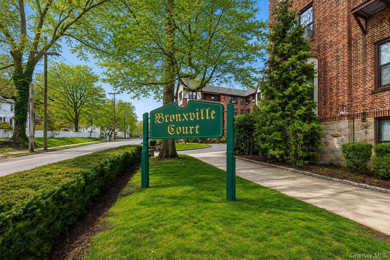 246 Bronxville Road Unit i2, Bronxville NY 10708