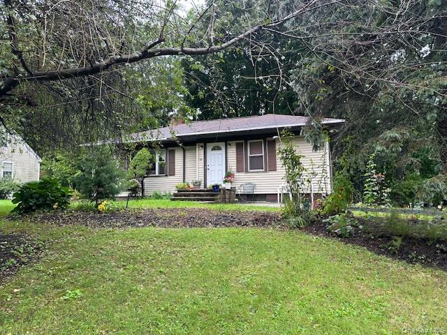 24 Schoolhouse Lane, Poughkeepsie NY 12603