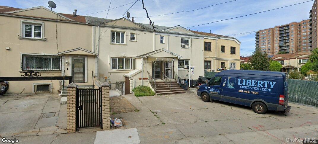 6258 Grand Central Parkway, Forest Hills NY 11375