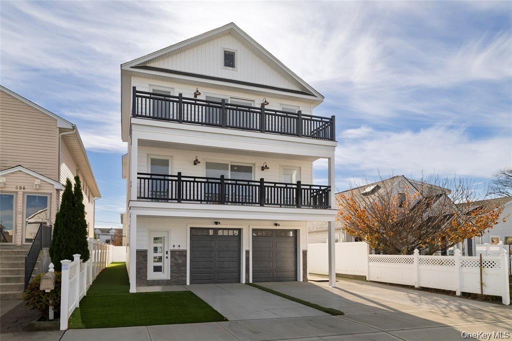 550 E Harrison Street, Long Beach NY 11561
