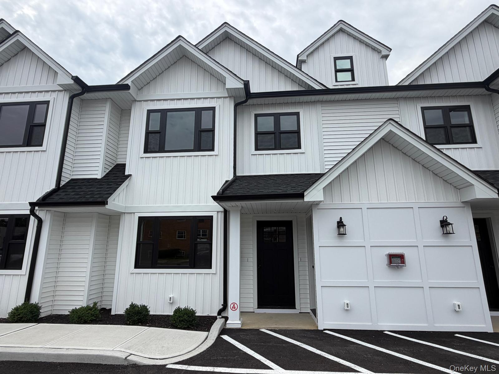 161 Union Avenue Unit 5, Lynbrook NY 11563